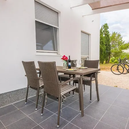Appartement Zilip *