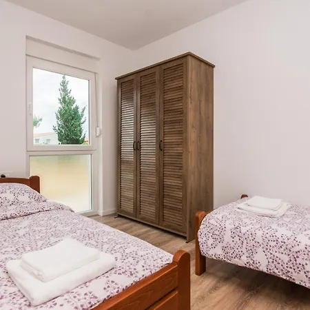 Apartamento Zilip Vir